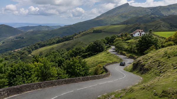 Profitez des routes panoramiques du Pays basque pour vos escapades